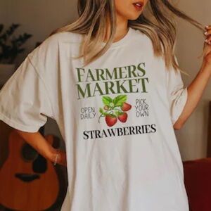 Farmers Market Strawberries T-Shirt 🍓🧺🌿